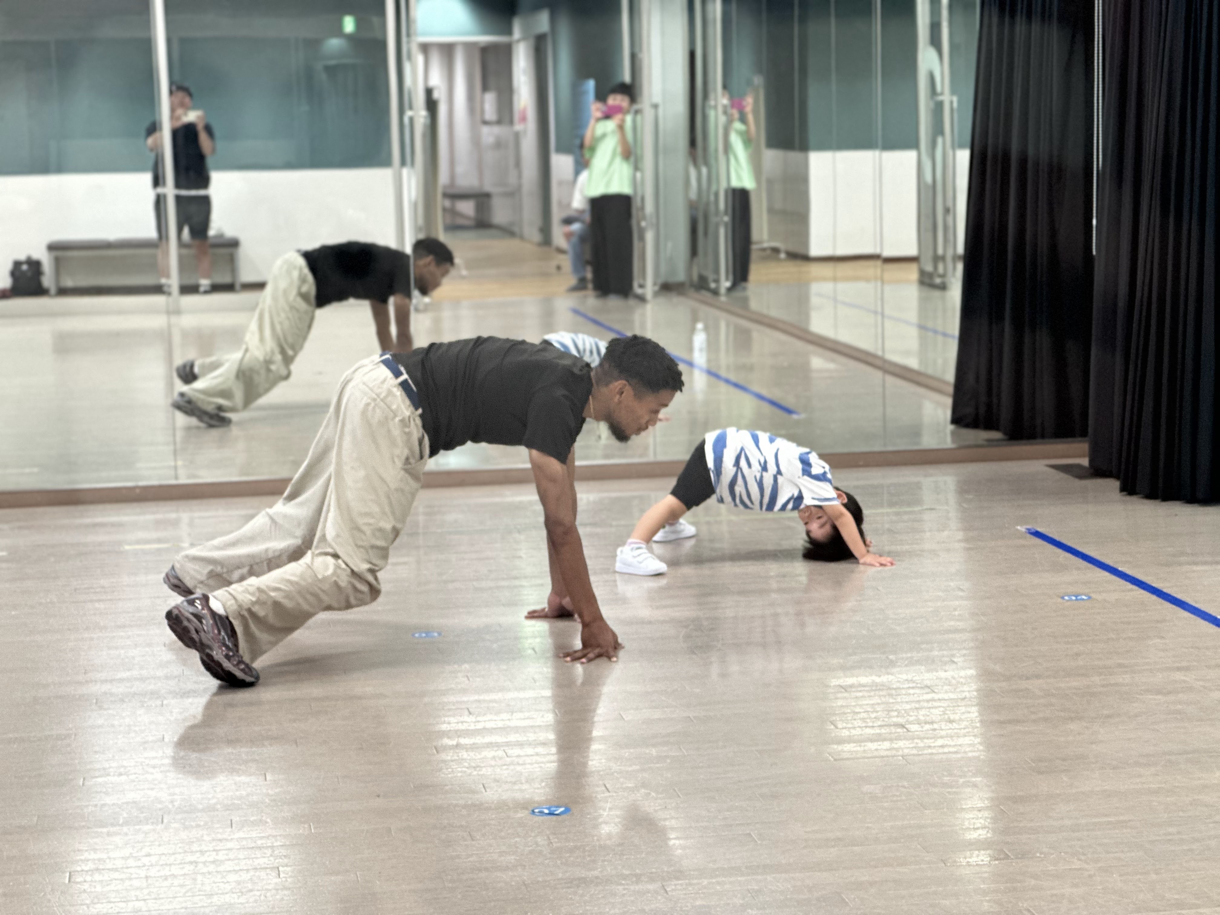 ブレイキンパフォーマンス